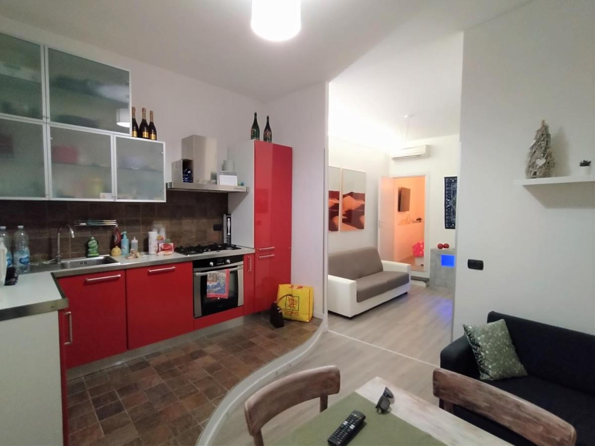 Appartamento In Centro Savona Exteriör bild