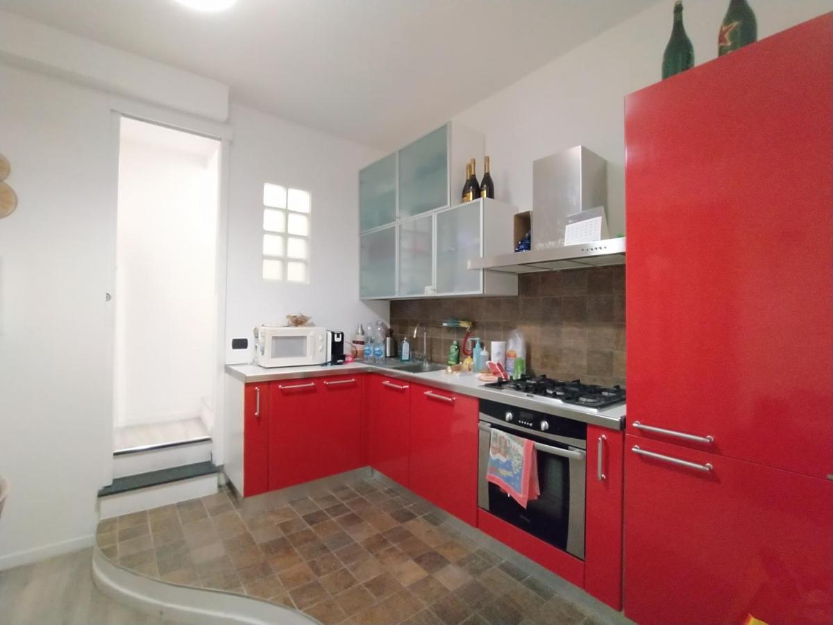 Appartamento In Centro Savona Exteriör bild