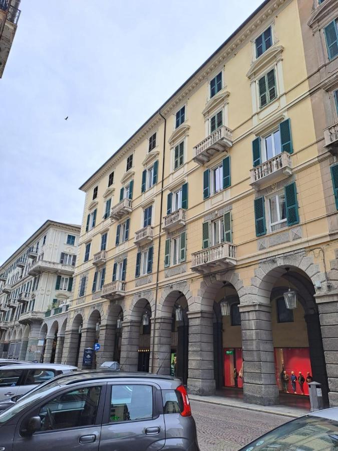 Appartamento In Centro Savona Exteriör bild